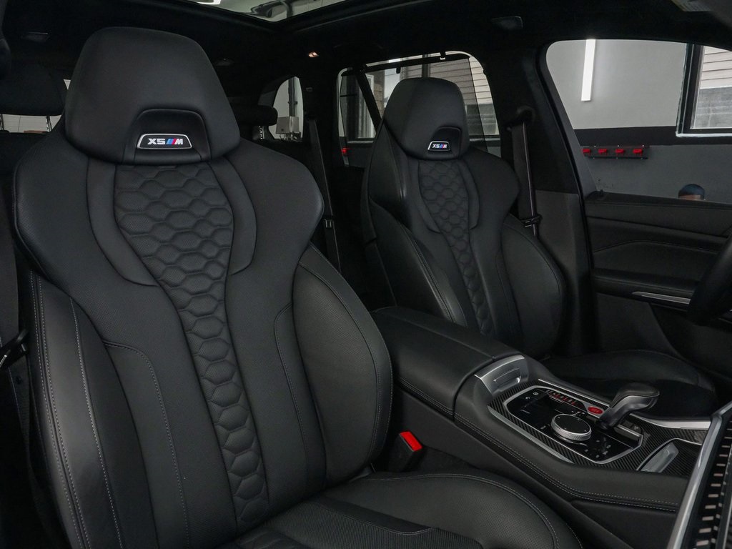 Vehicle image 11 of 39