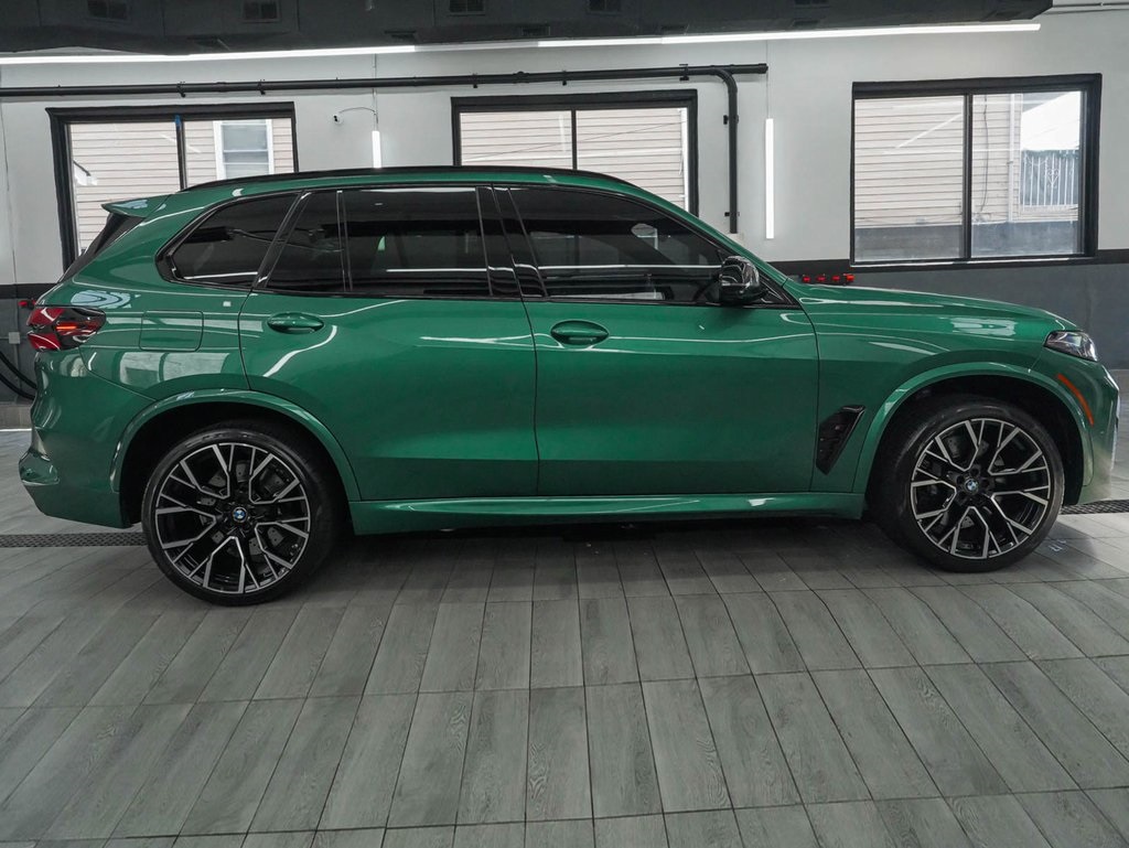Vehicle image 4 of 39