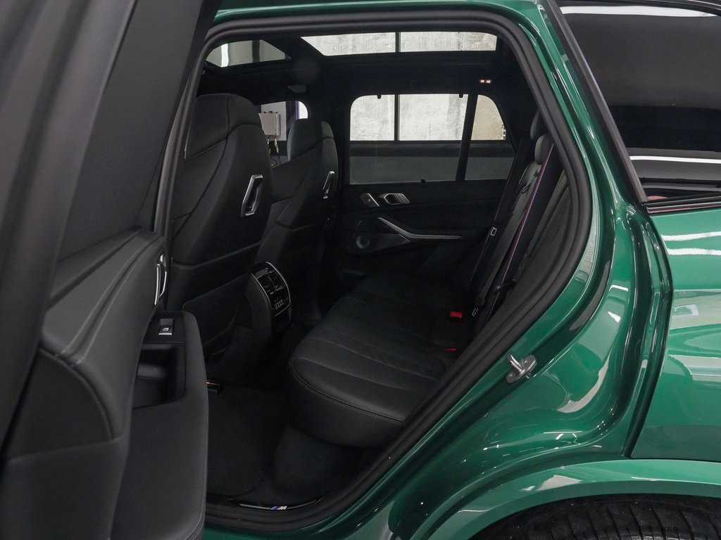 Vehicle image 16 of 39