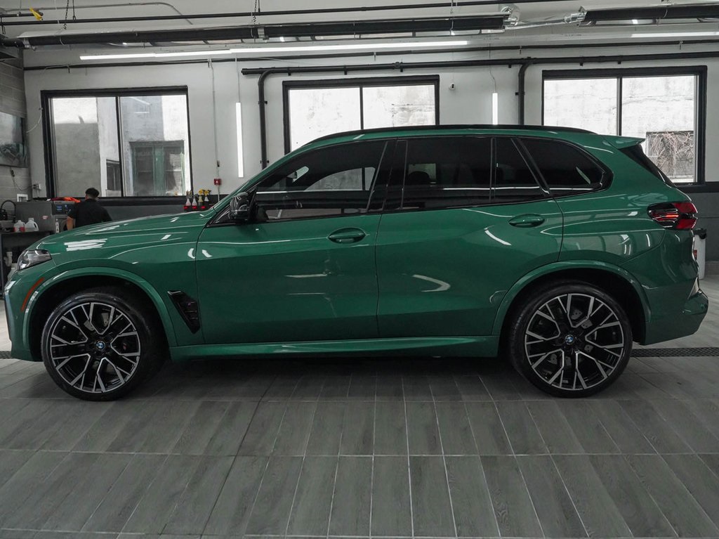 Vehicle image 8 of 39