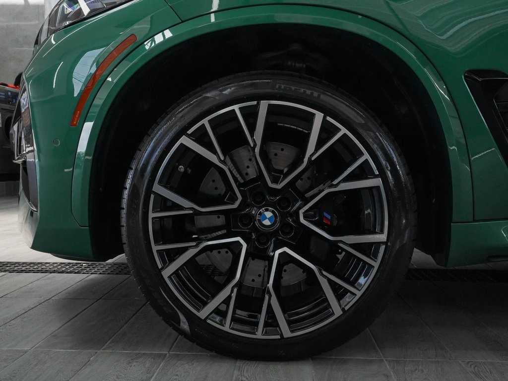 Vehicle image 9 of 39