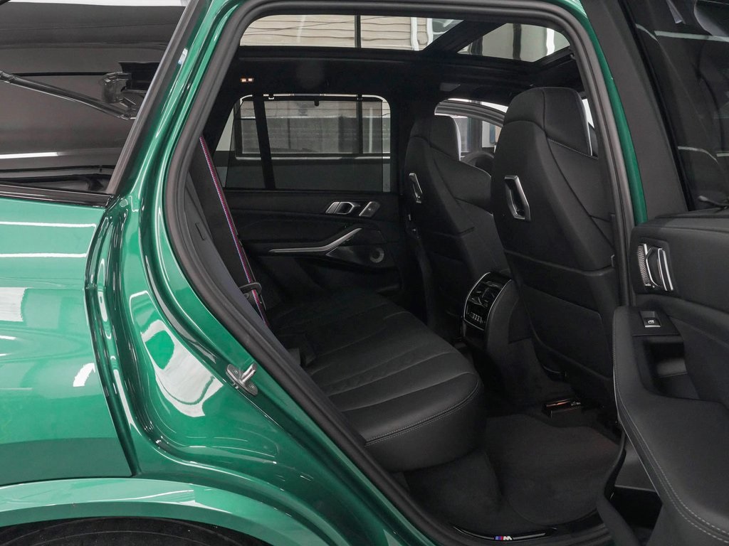 Vehicle image 13 of 39