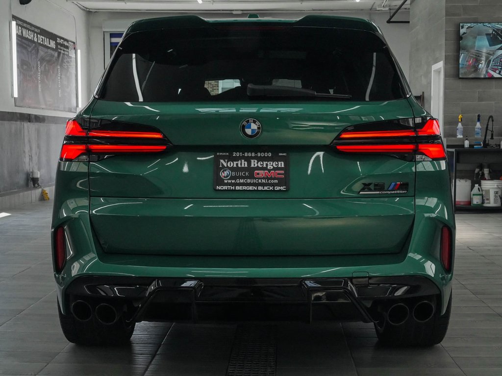 Vehicle image 6 of 39