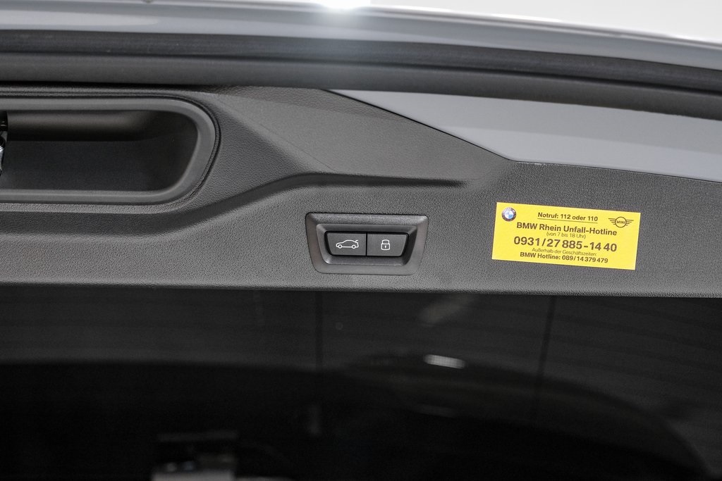 Vehicle image 56 of 62