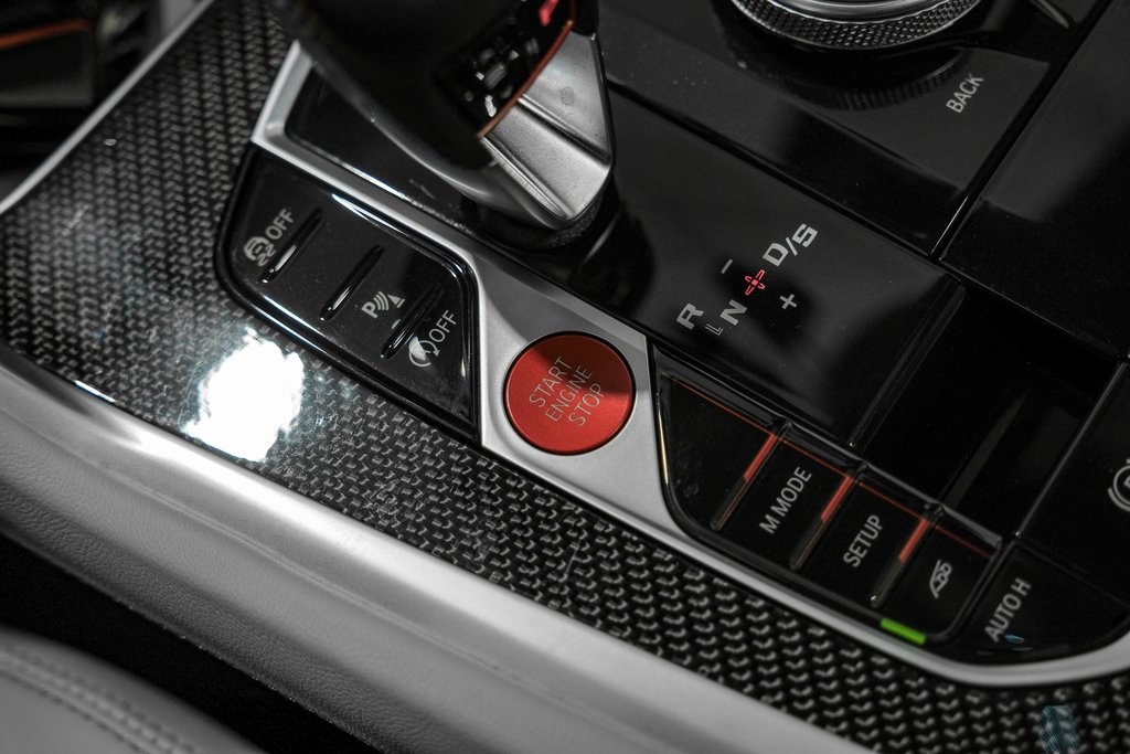 Vehicle image 21 of 62