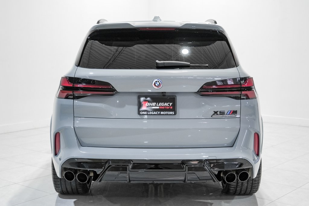 Vehicle image 7 of 62