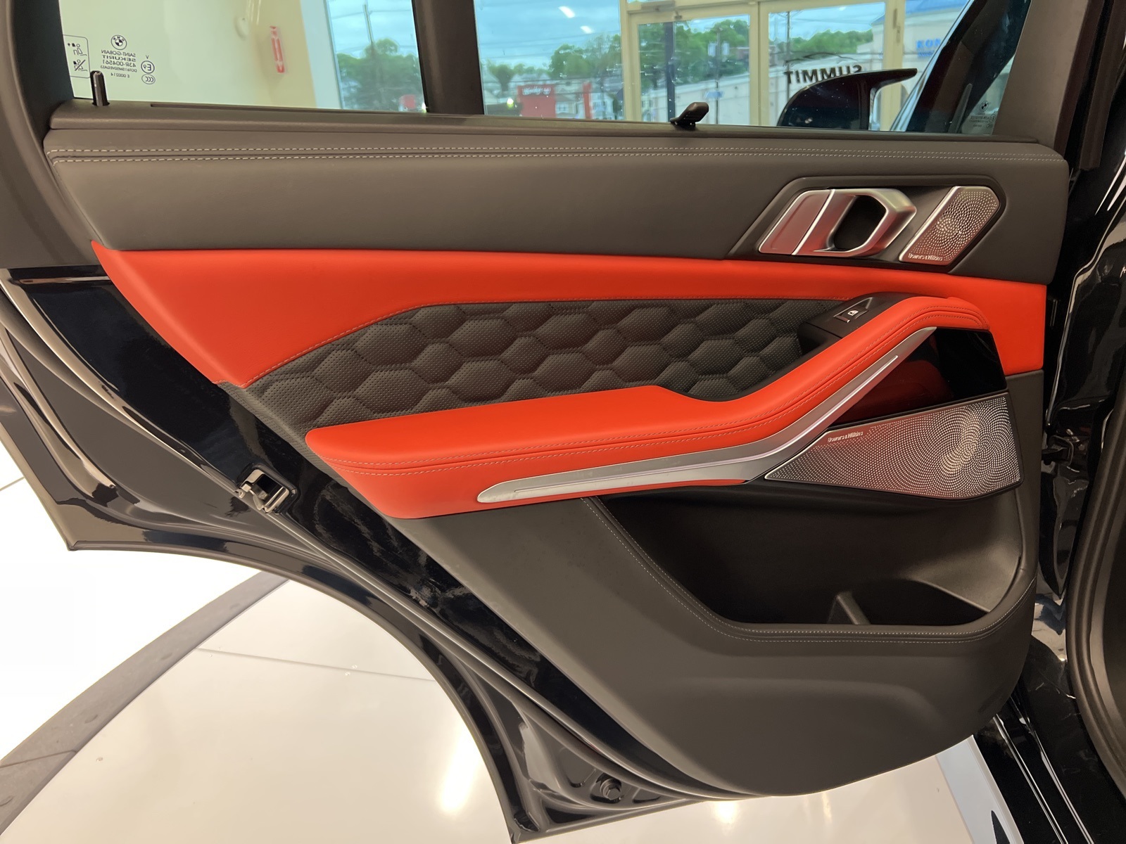 Vehicle image 44 of 72