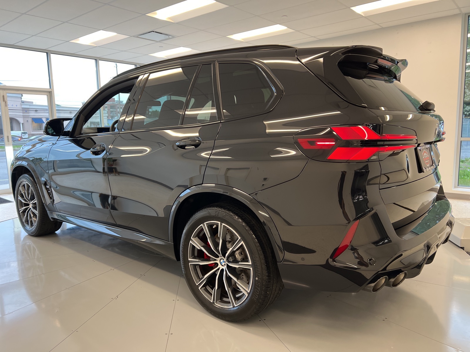 Vehicle image 12 of 72