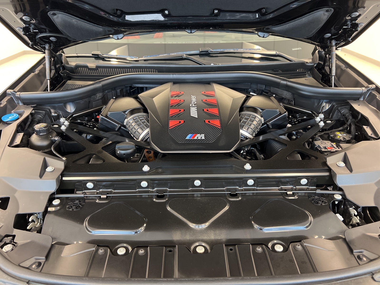 Vehicle image 66 of 72