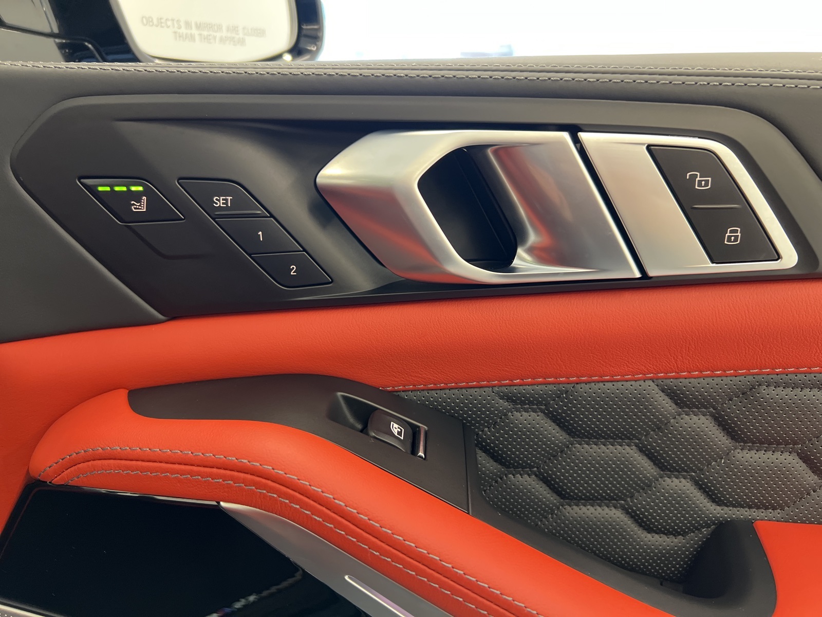 Vehicle image 52 of 72