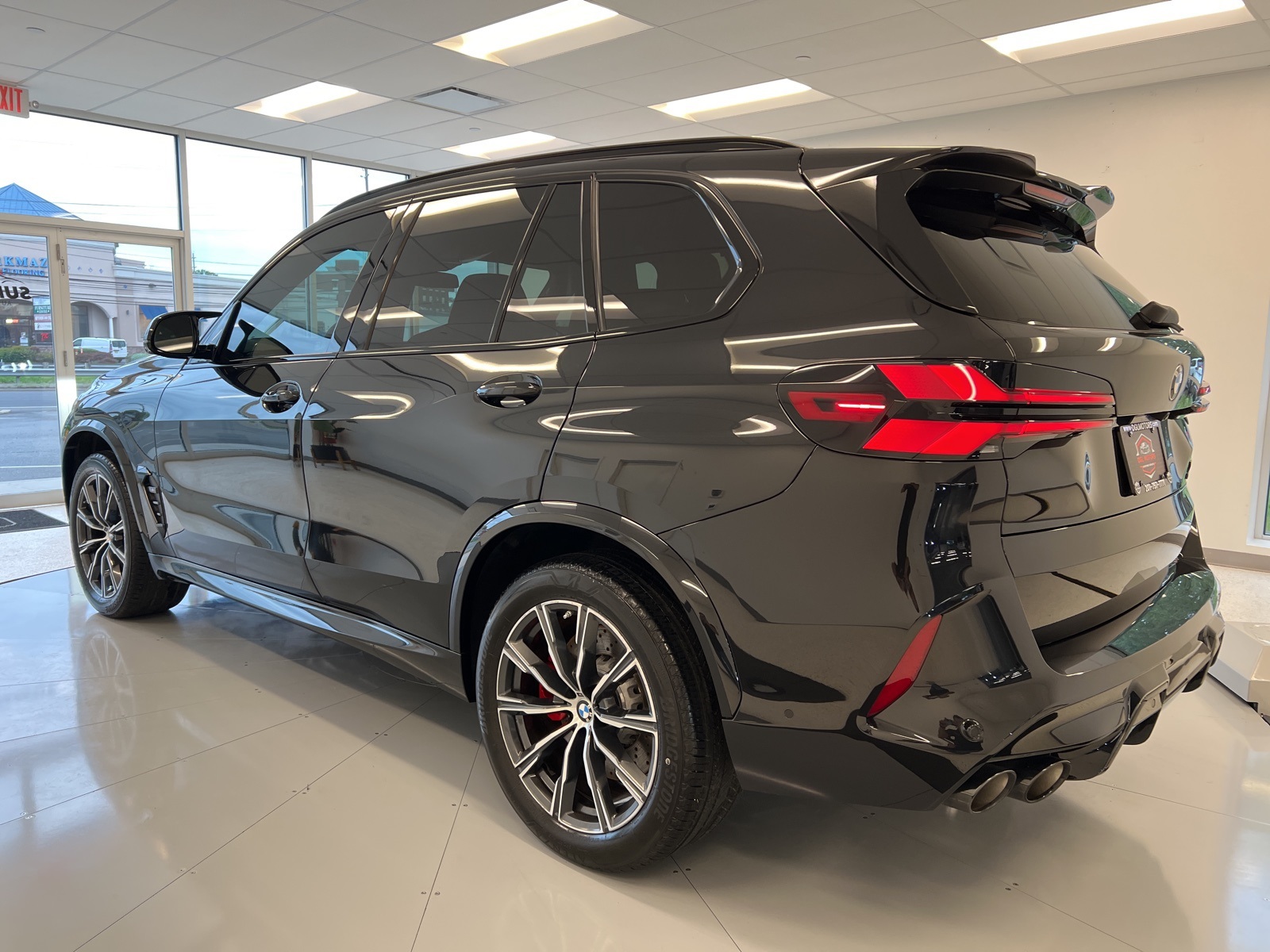 Vehicle image 11 of 72