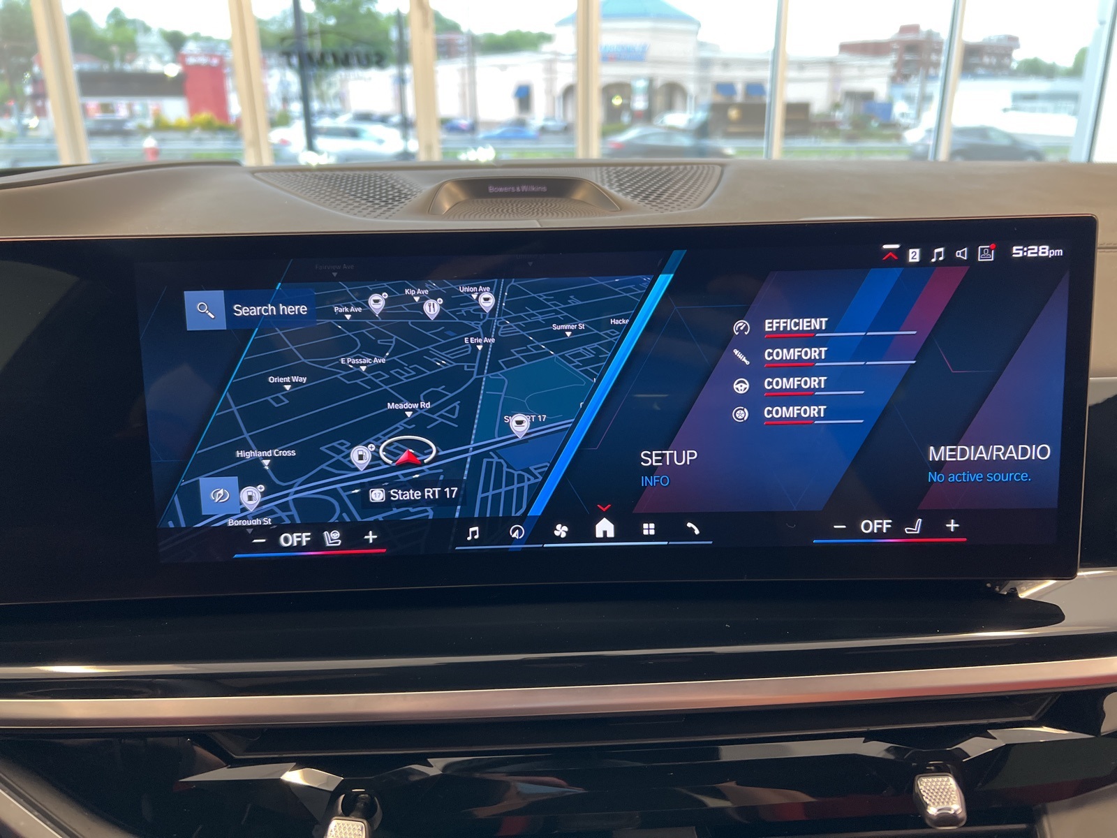 Vehicle image 23 of 72