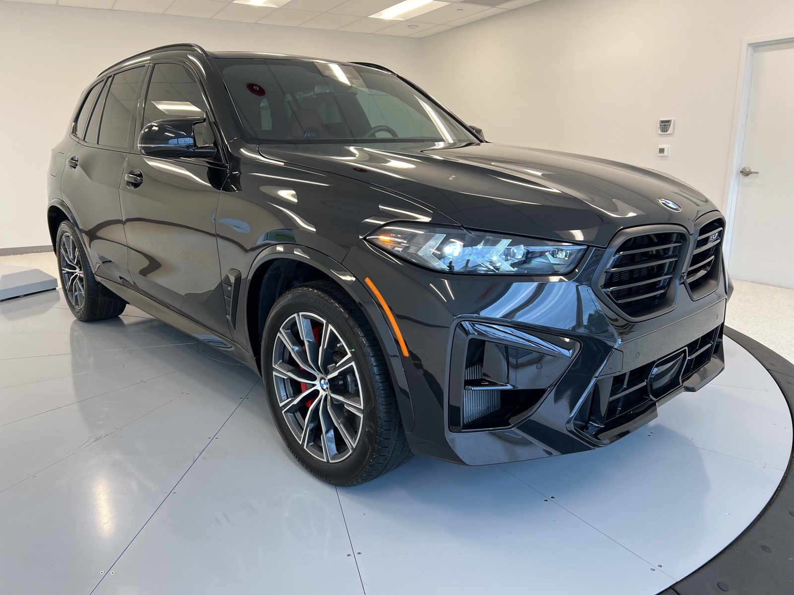 Vehicle image 7 of 72