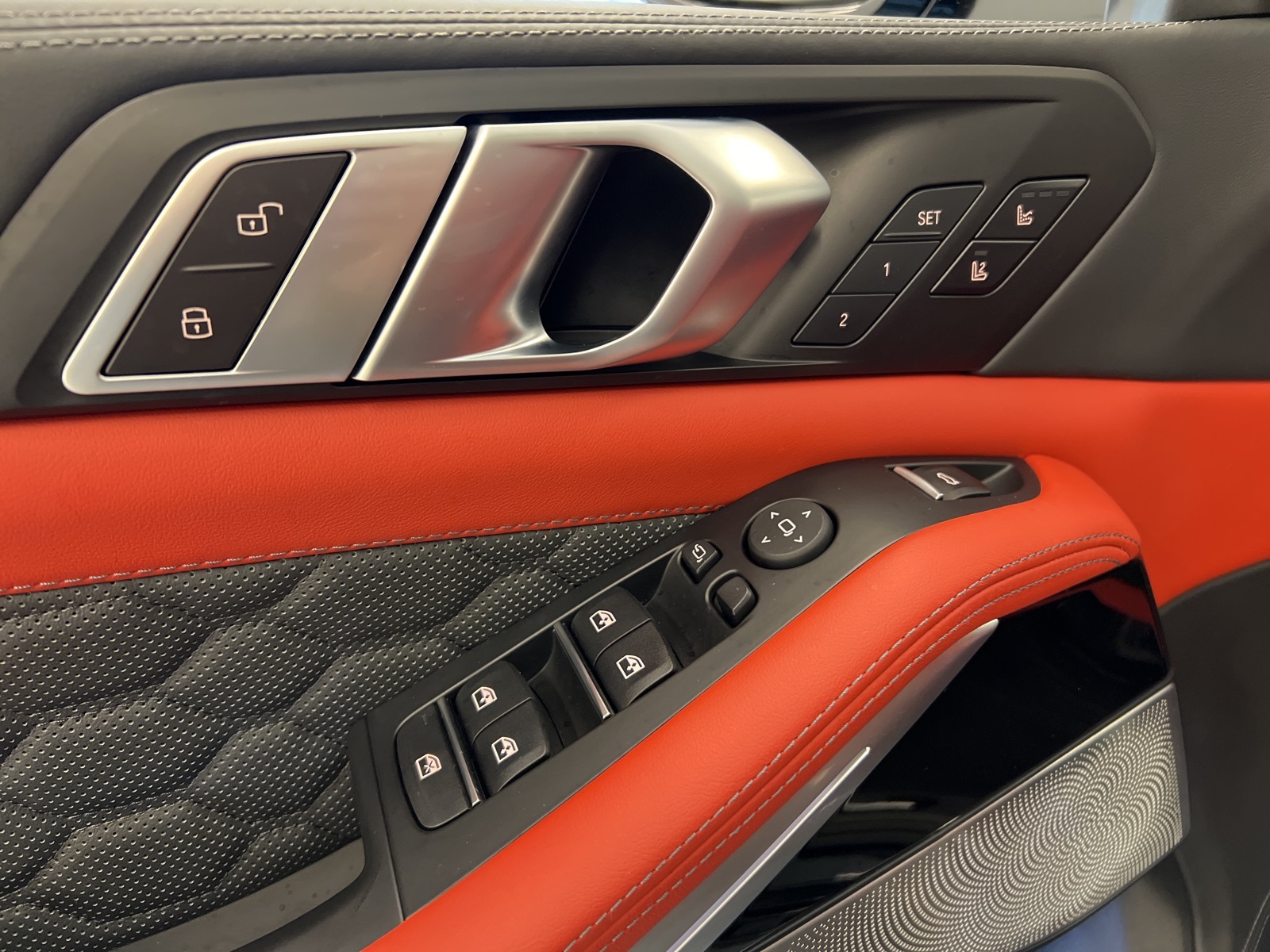 Vehicle image 41 of 72