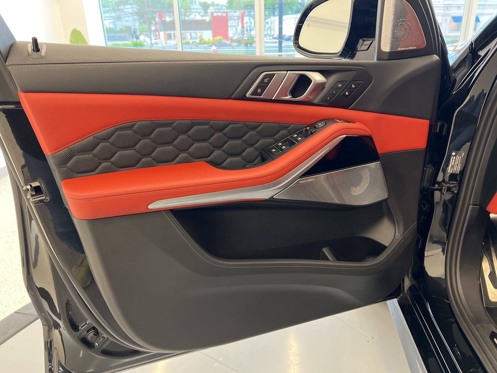 Vehicle image 42 of 72