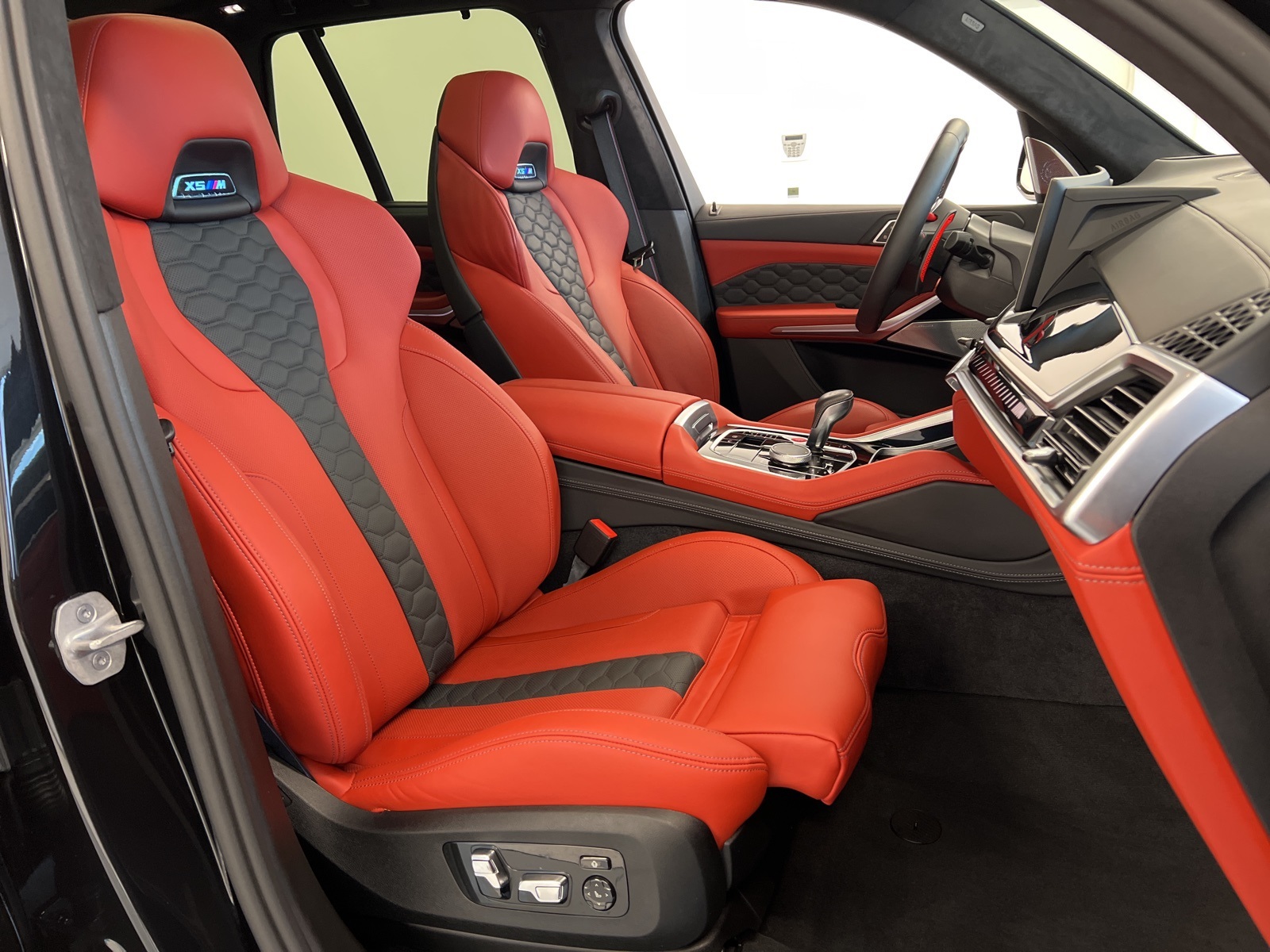 Vehicle image 55 of 72