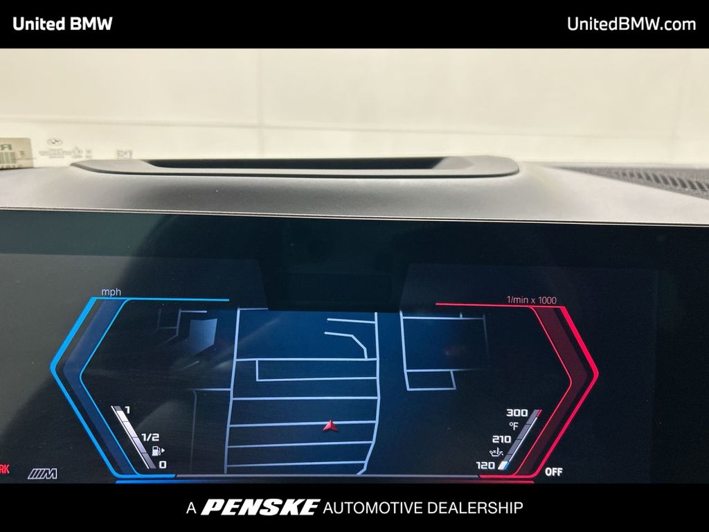 Vehicle image 18 of 23