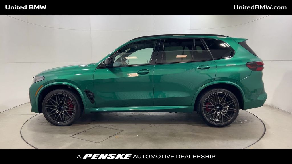 Vehicle image 10 of 23
