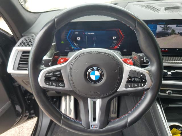 Vehicle image 18 of 32
