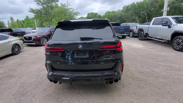 Vehicle image 10 of 32