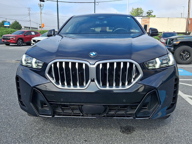 2024 BMW X6 xDrive40i Image 2 of 92