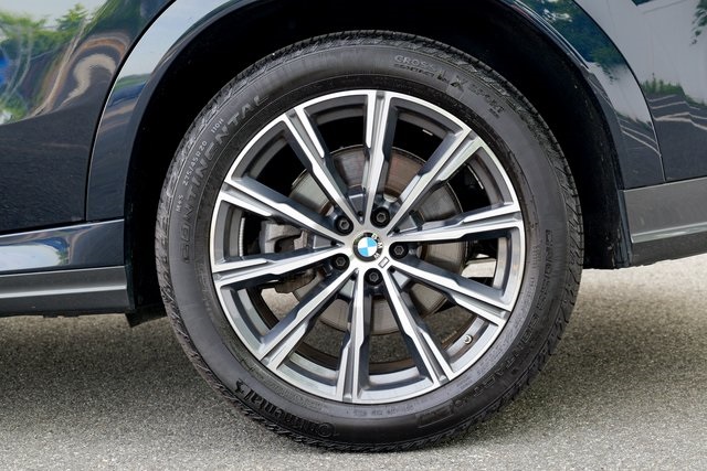 Vehicle image 13 of 70