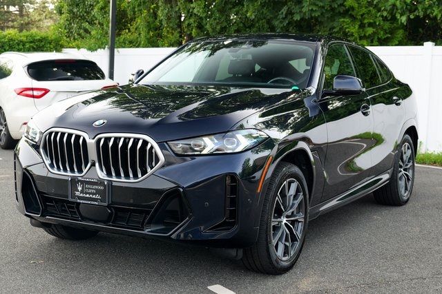 Vehicle image 1 of 70
