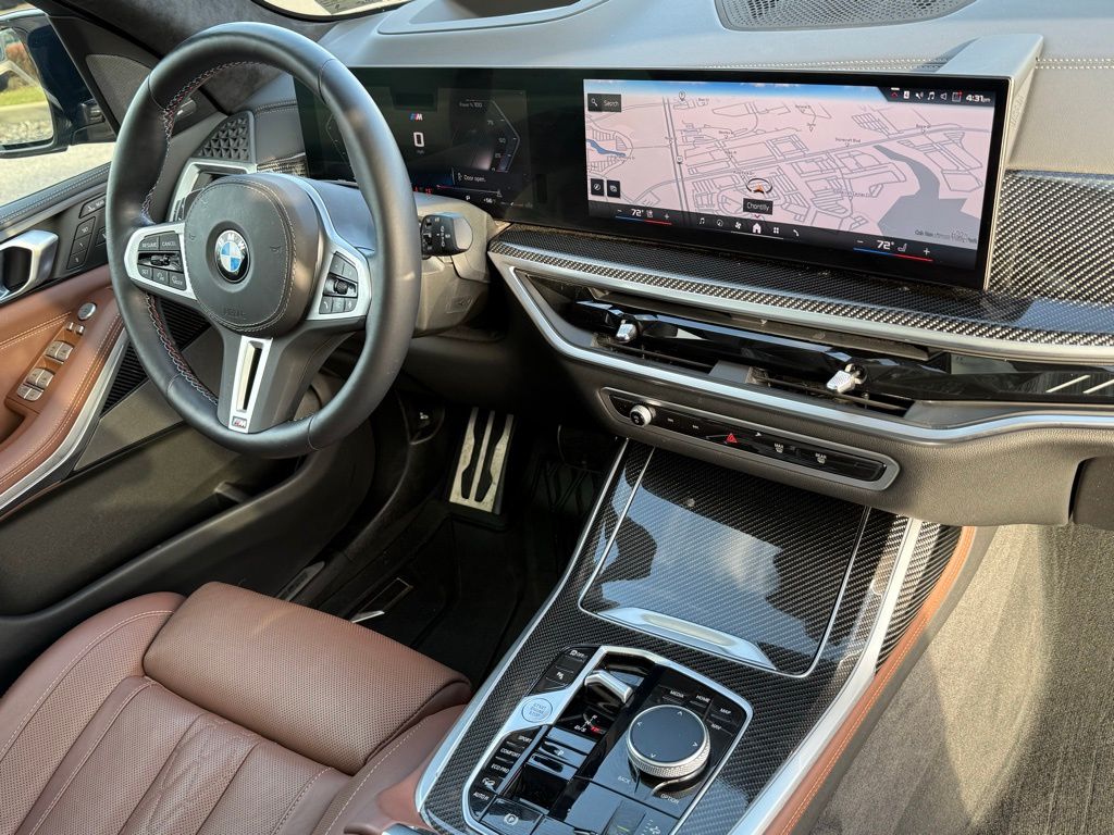 Vehicle image 23 of 37