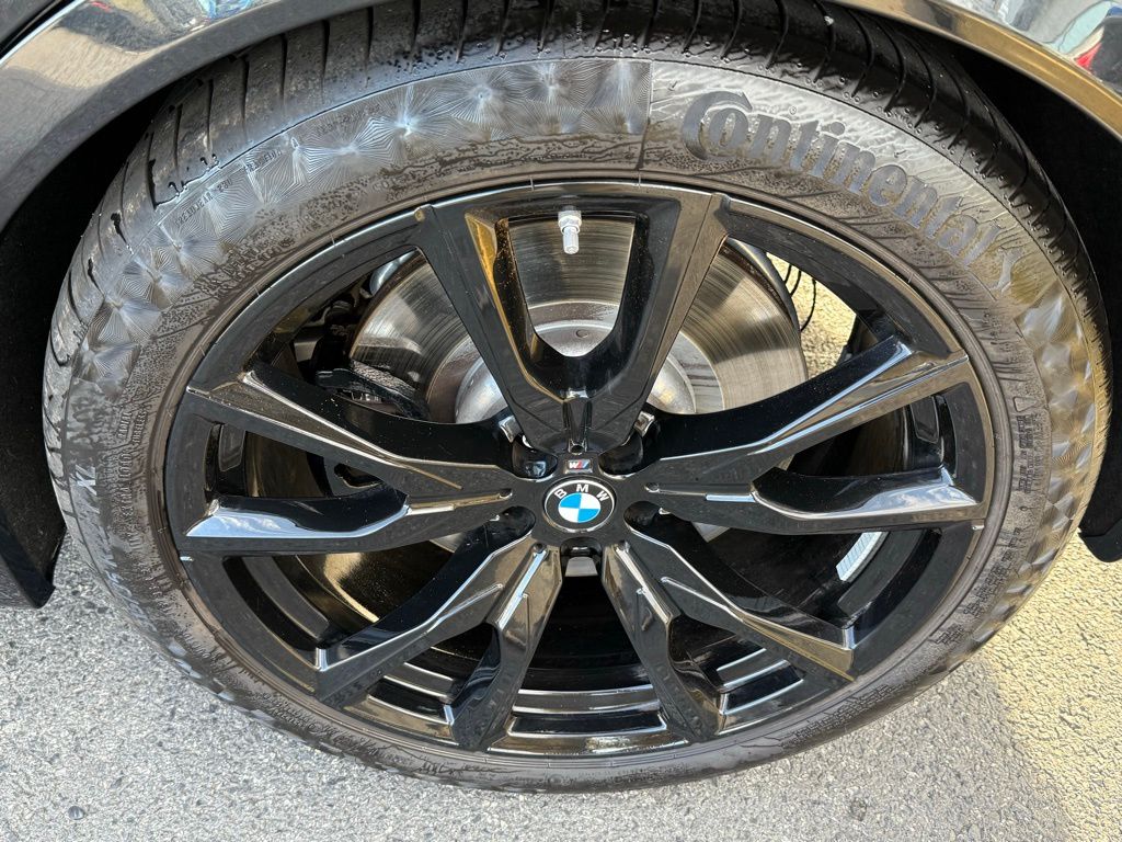 Vehicle image 18 of 37