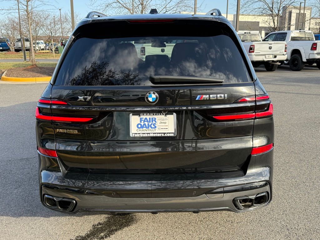 Vehicle image 16 of 37