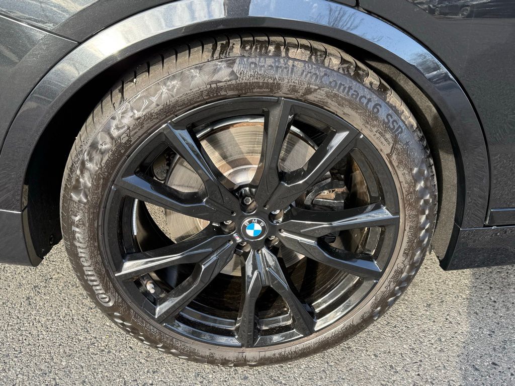 Vehicle image 19 of 37