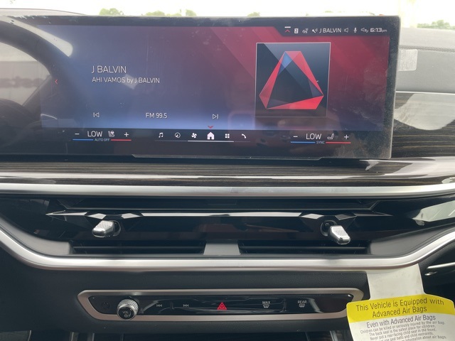 Vehicle image 16 of 25