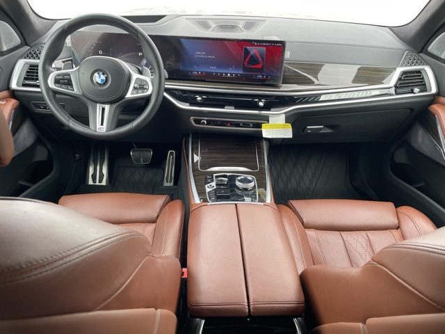 Vehicle image 12 of 25