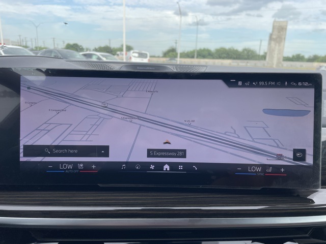 Vehicle image 17 of 25