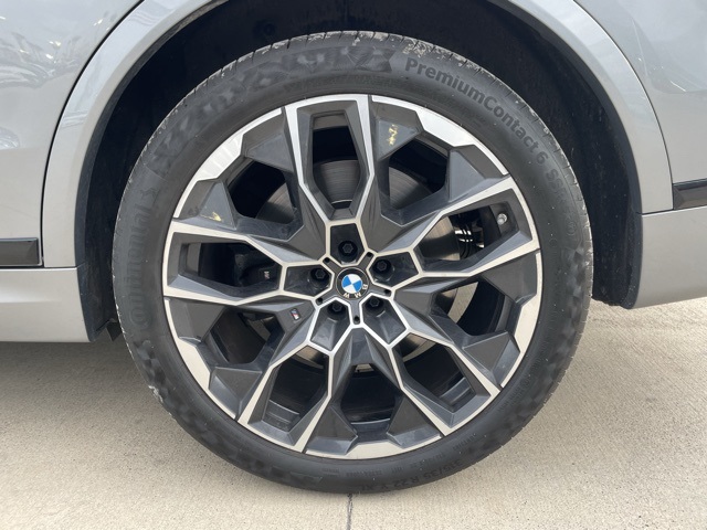 Vehicle image 7 of 25