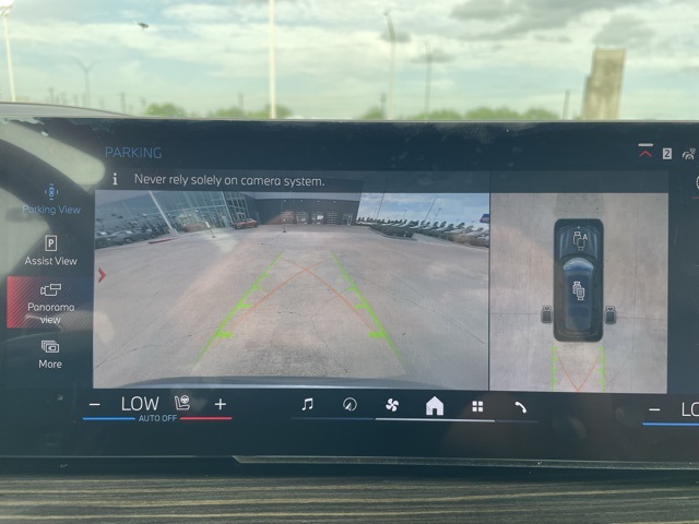 Vehicle image 15 of 25