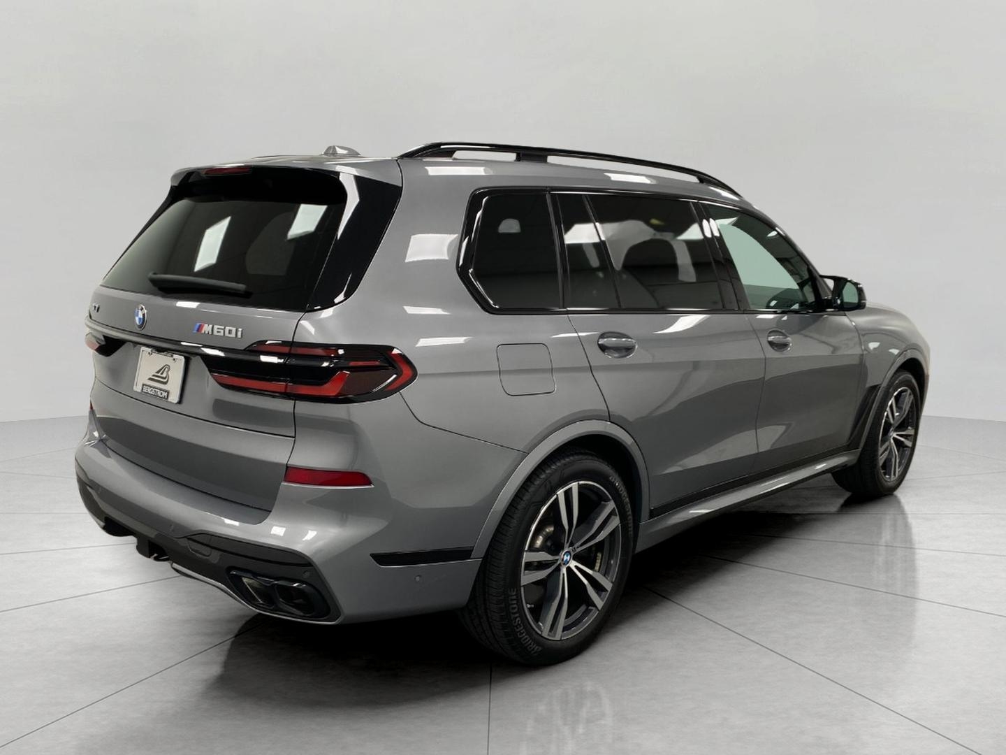 Vehicle image 5 of 39