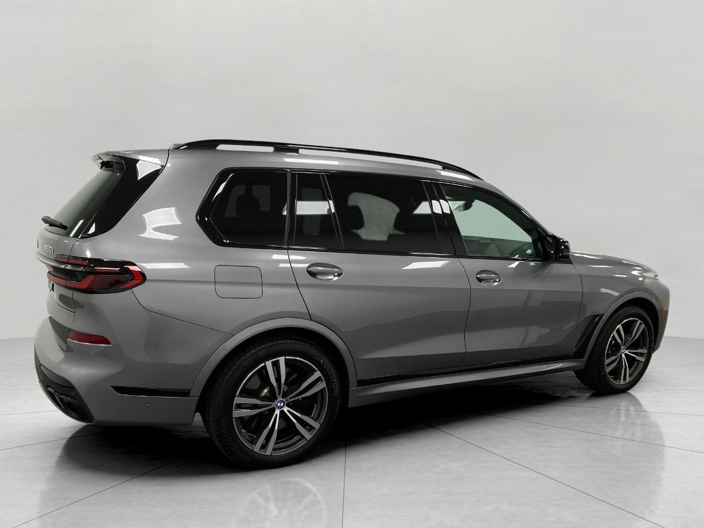 Vehicle image 6 of 39
