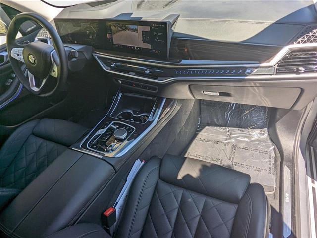 Vehicle image 23 of 24