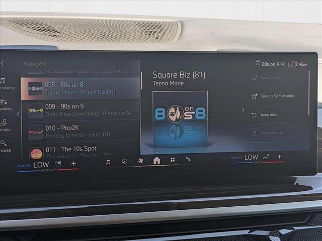 Vehicle image 18 of 24