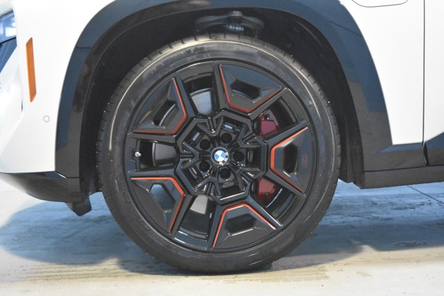 Vehicle image 26 of 30