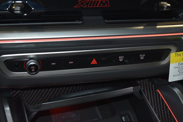 Vehicle image 16 of 30