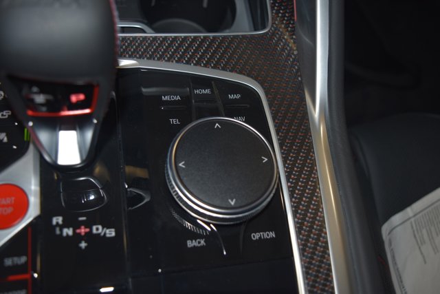 Vehicle image 21 of 30