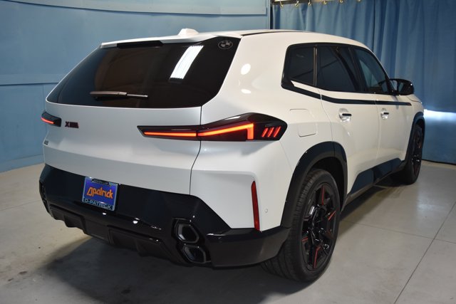 Vehicle image 4 of 30