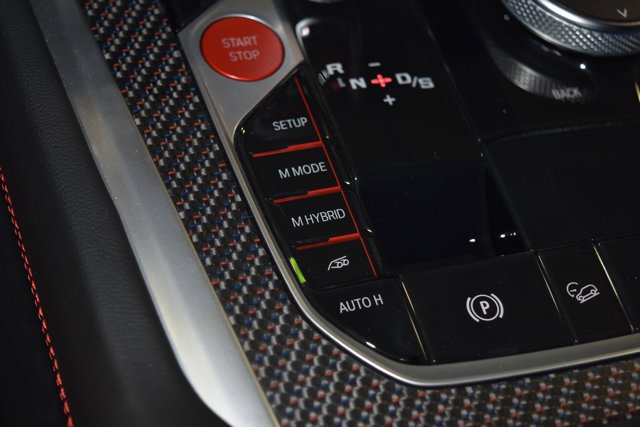 Vehicle image 19 of 30