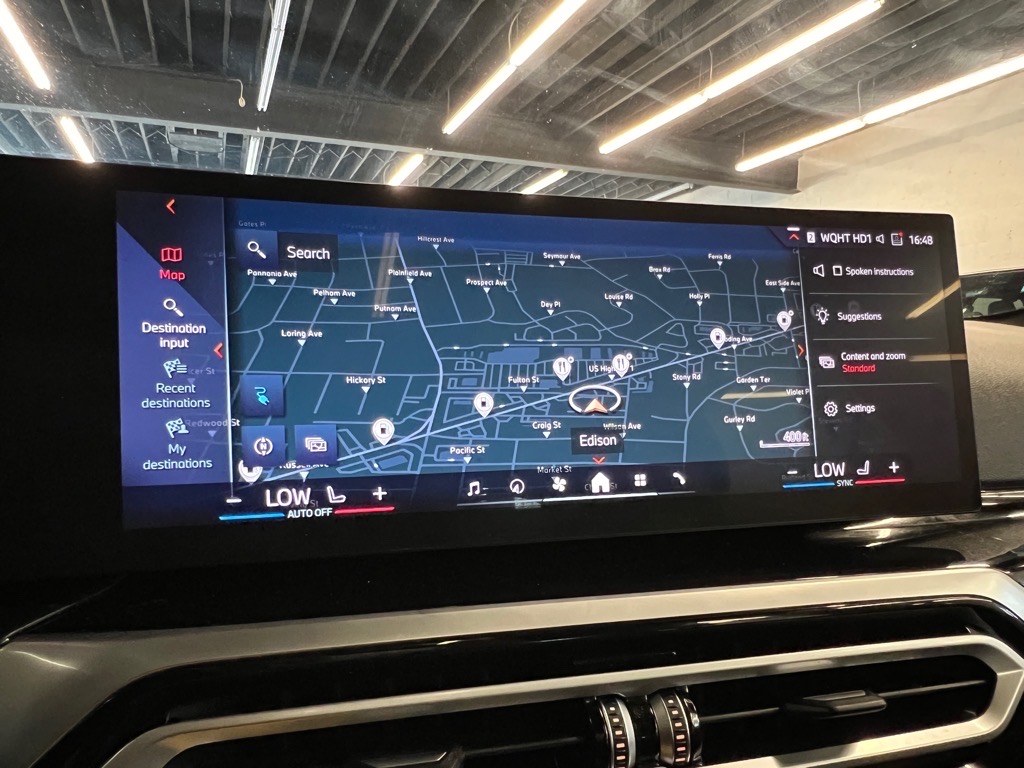 Vehicle image 17 of 25