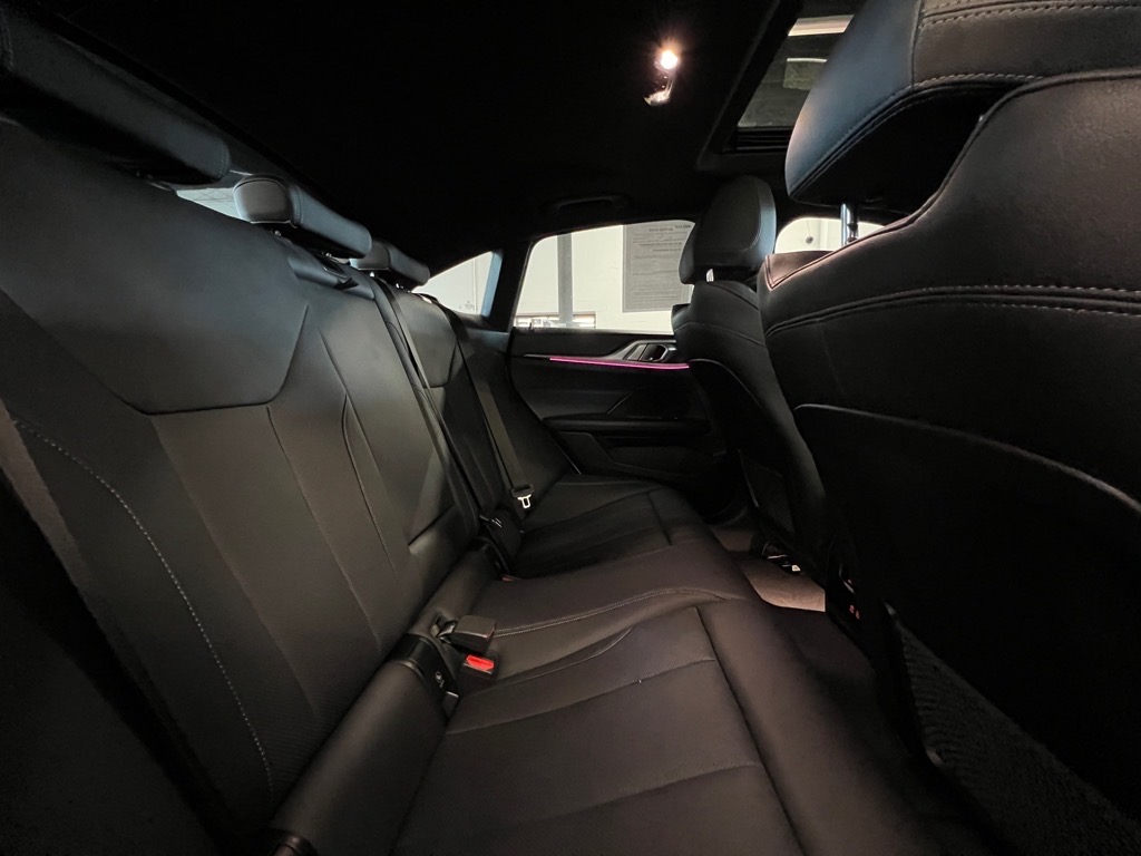 Vehicle image 7 of 25