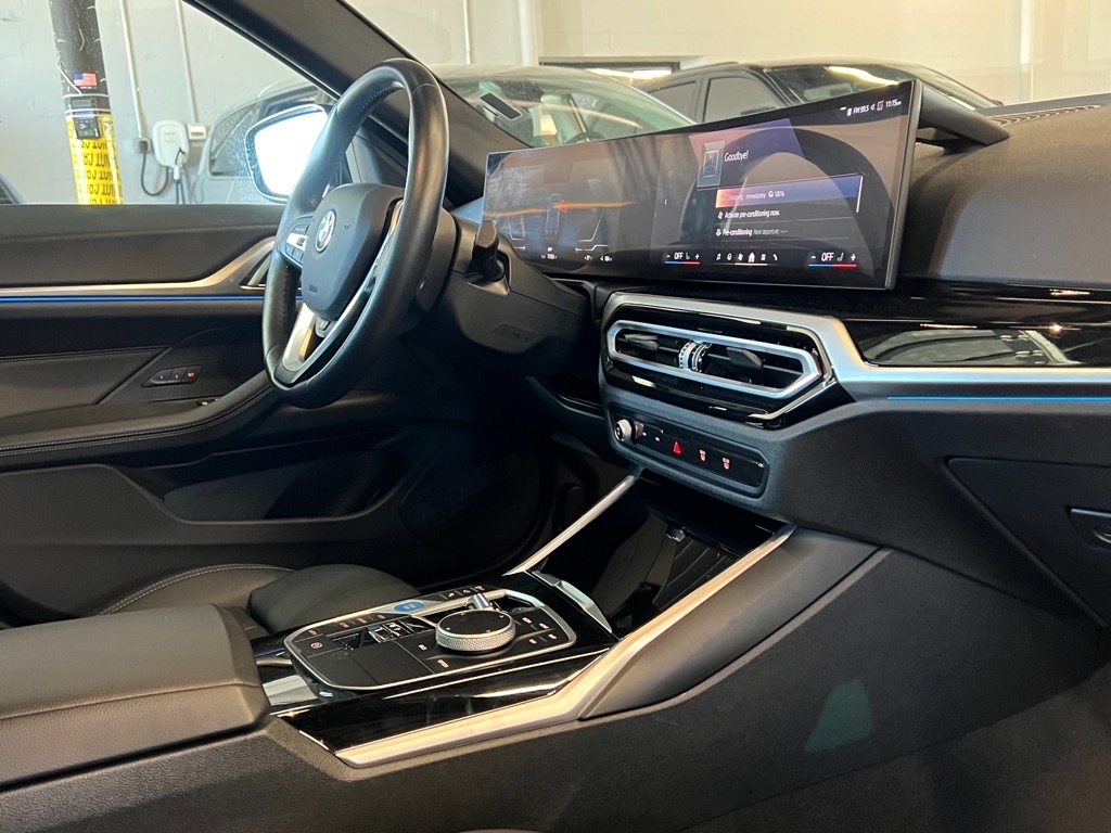 Vehicle image 25 of 25