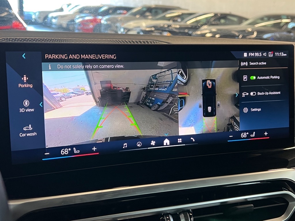 Vehicle image 14 of 25