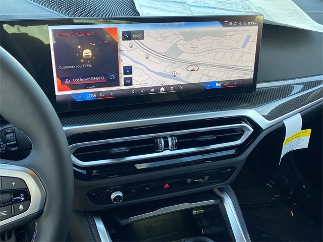 Vehicle image 22 of 24